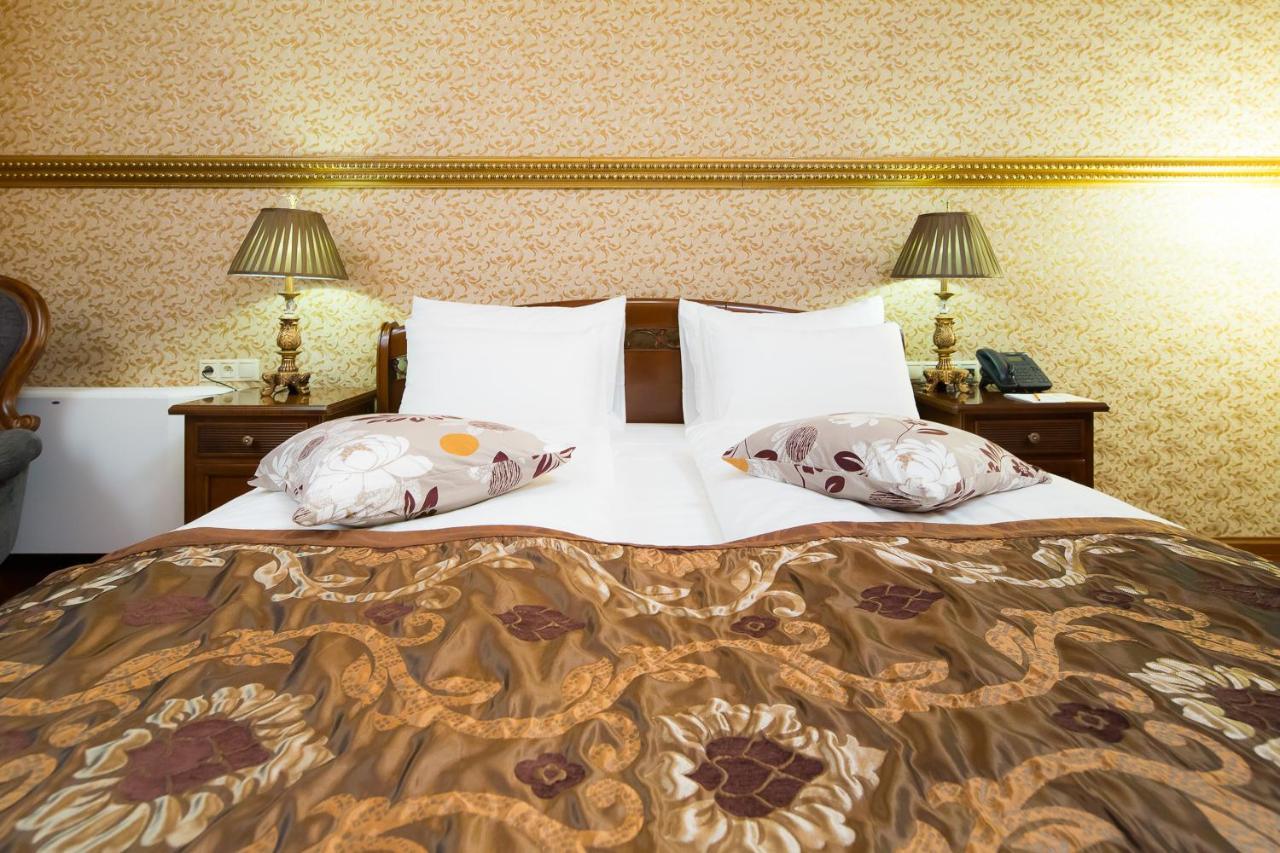 Rubezahl-Marienbad Luxury Historical Castle Hotel & Golf-Castle Hotel Collection Marianske Lazne Exterior foto
